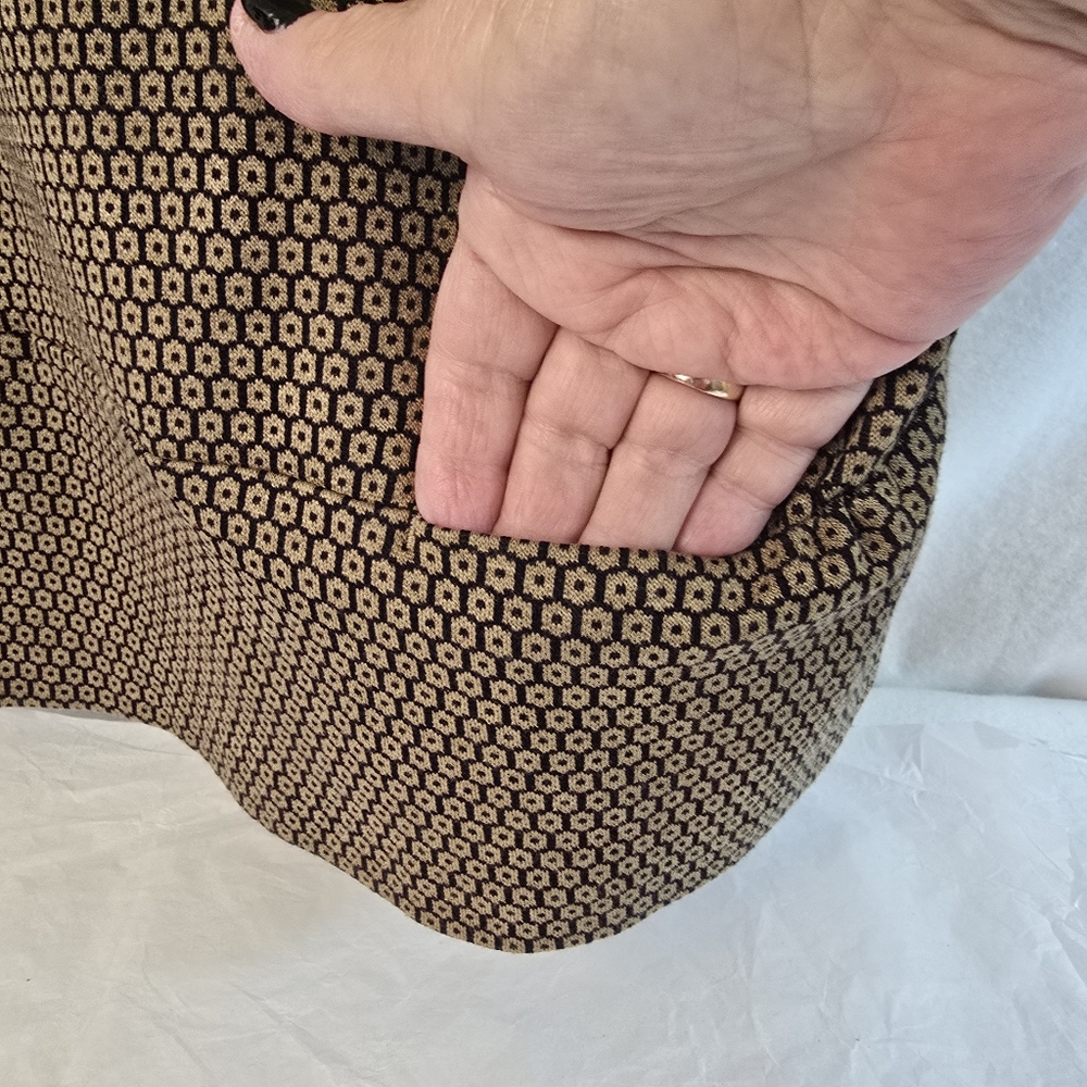 J. JILL Sz Small Ponte 3/4 Sleeve Geometric Print Top Brown Tan Black Pockets - Picture 11 of 13